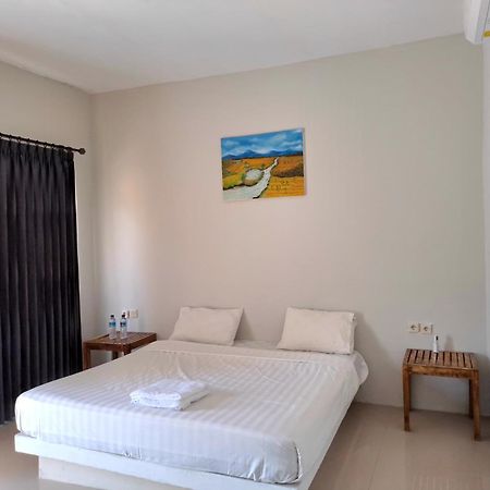 Village Corner Homestay Kuta  Oda fotoğraf