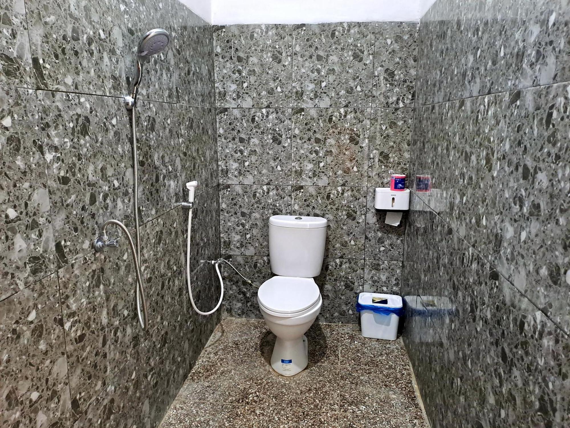 Village Corner Homestay Kuta  Oda fotoğraf