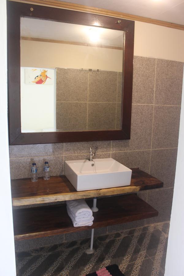 Village Corner Homestay Kuta  Dış mekan fotoğraf